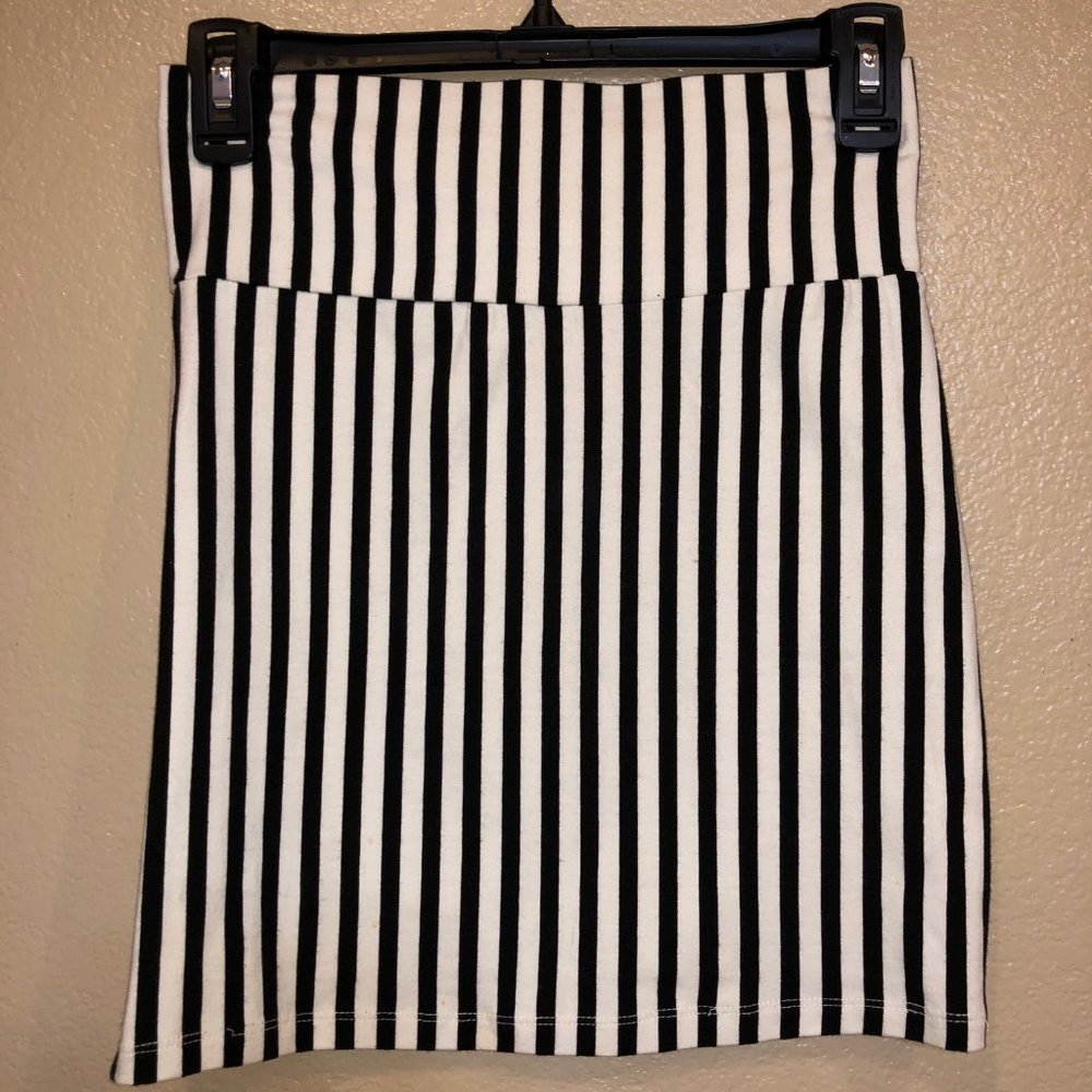 Charlotte Russe Skirt Size S